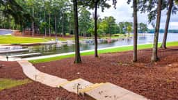 Lakeside Retreat - Image 5